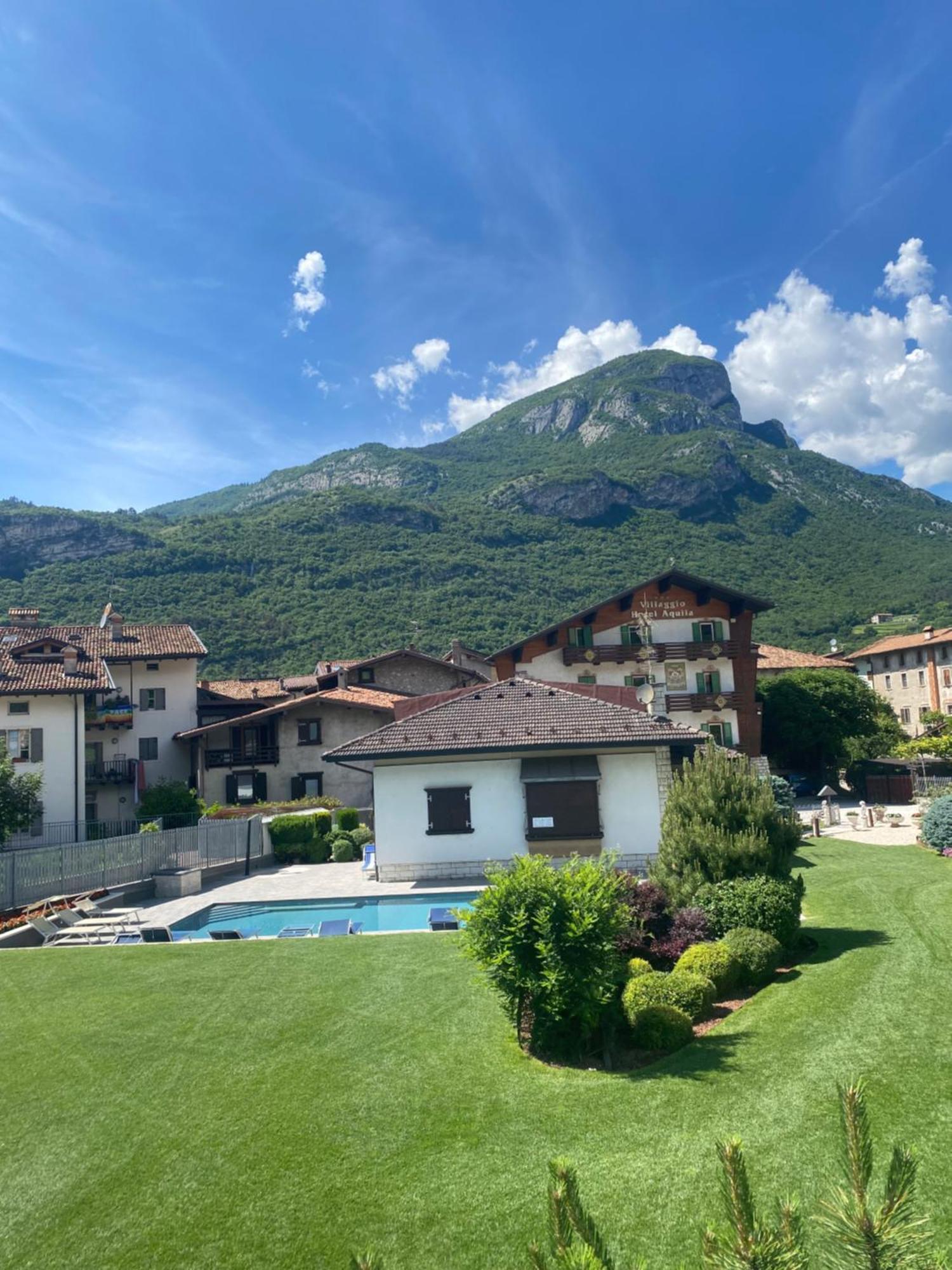 Villaggio Hotel Aquila Calliano  Buitenkant foto